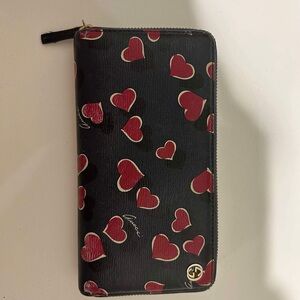 authentic blue and red hearted gucci wallet . brand new